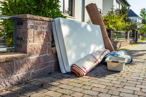 Best Commercial Cleanout Services  in Petersburg, IN